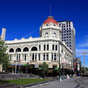 新西兰奥克兰+基督城+皇后镇+霍比特村+怀托摩萤火虫洞12日10晚自由行