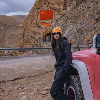 西藏羊卓雍错+普莫雍错+亚东+珠峰景区+纳木措景区5日4晚跟团游