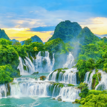 广西南宁+通灵大峡谷+德天跨国瀑布景区+北海+涠洲岛6日5晚拼小团