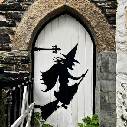 英国伦敦+格拉斯顿伯里+博斯卡斯尔7日6晚私家团