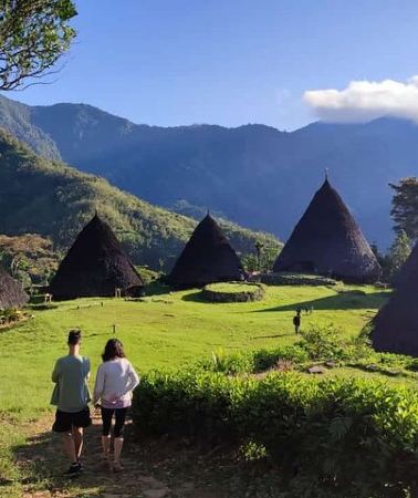 2D1N • 2 Days Private Tour in Wae Rebo with Accommodation
