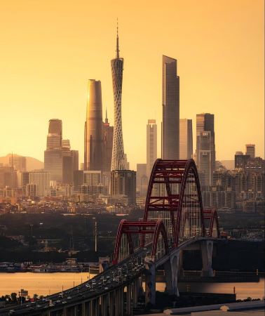 7D6N • Guangzhou · Qingyuan · Foshan · Hong Kong + Sacred Heart Cathedral + Huangteng Gorge + Guangdong Romance Park + Avenue of Stars + Victoria Peak: choice of brand-name stays