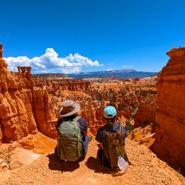 美国西海岸+洛杉矶市+黄石国家公园13日拼小团