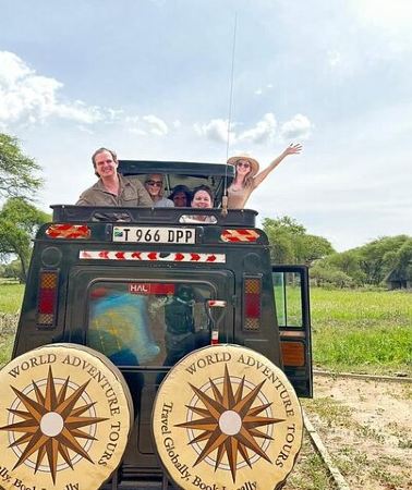 4D3N • 4 Days Lodges Serengeti, Ngorongoro Crater & Visiting Maasai