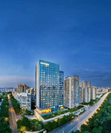 3日2晚 • 廣州3天團 · 至HEA享受兩晚連住萬豪國際集團旗下Sheraton廣州~天河合景福朋喜來登酒店