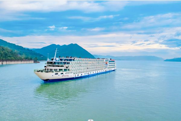 4 days · Three Gorges of the Yangtze River · Chongqing - Fengdu County - Fengjie County - Wushan County - Yichang