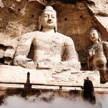 山西太原+大同+平遥+平遥古城+应县木塔景区+云冈石窟+陕西波浪谷景区+山西黄河壶口瀑布旅游区8日7晚拼小团