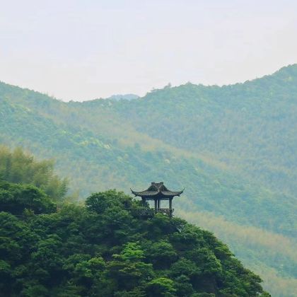 江郎山风景名胜区+廿八都古镇+天脊龙门+根宫佛国文化旅游区2日1晚自由行