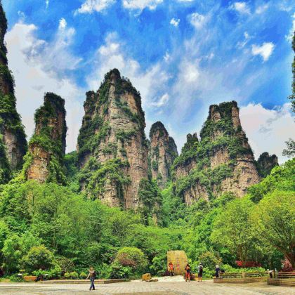 长沙+韶山+张家界+武陵源+天门山6日5晚跟团游