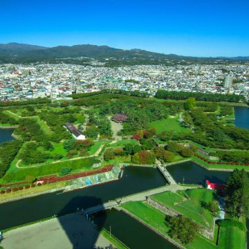 日本北海道札幌+登别+洞爷湖町+函馆+小樽+富良野+美瑛町+旭川+白色恋人公园+五棱郭公园+拼布之路+登别地狱谷+小樽天狗山+洞爷湖游览船10日9晚私家团