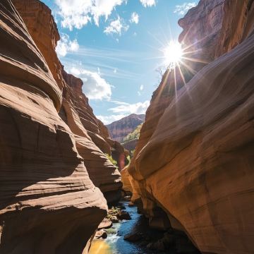 山西+陕西+云冈石窟+碛口古镇+陕西波浪谷景区+甘泉大峡谷+乔家大院文化园区+山西黄河壶口瀑布旅游区8日7晚拼小团