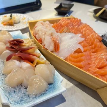 丹顿农山脉国家公园+普芬比利蒸汽火车+希尔斯维尔野生动物保护区+菲利普岛野生动物园+大洋路+格兰坪国家公园13日12晚拼小团