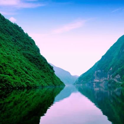 中坝大峡谷+汉江三峡+石泉古街+后柳镇2日1晚跟团游