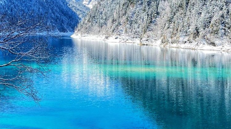 6-day 5-night · Private Tour · Chengdu + Mount Siguniang + Bipenggou + Huanglong National Scenic Area + Jiuzhaigou National Park