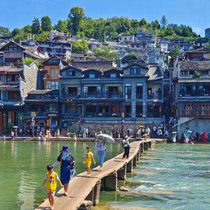 张家界+天门山+凤凰古城5日4晚私家团