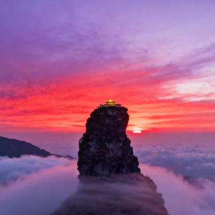 贵州贵阳+黄果树景区+西江千户苗寨+荔波+梵净山+镇远古城6日5晚私家团