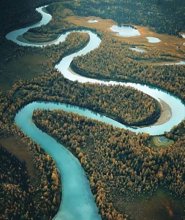 4D3N • Travelling through the Amazon jungle in Brazil, encountering the magnificent scenes of nature
