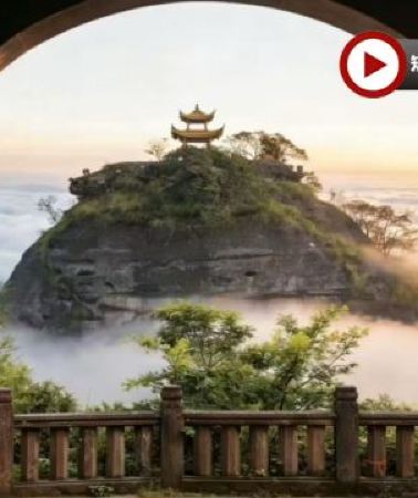 5日4晚 • 安徽5天團 · 屯溪、齊雲山、宏村、合肥純玩高鐵團  中國四大道教名山之一~齊雲山(包纜車往返)、夜遊齊雲小鎮(觀看打鐵花、火壺表演)、黎陽IN巷、徽州古城、綠野仙蹤西溪南、宏村、三河古鎮、罍街
