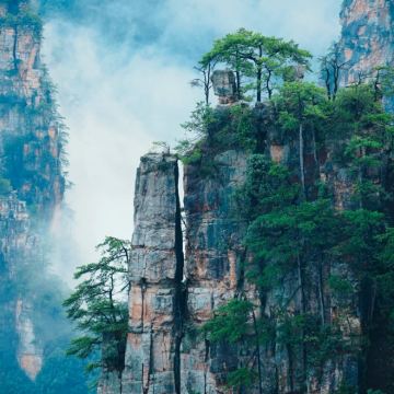 张家界+天门山+武陵源+凤凰+芙蓉镇6日5晚私家团