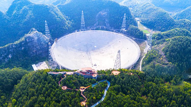 6日5晚 · 旅行團 · 貴州黃果樹景區+荔波+西江千戶苗寨 20人團 零購物·金牌導遊2+1陸地頭等艙+精選20人純玩團+貴州經典路線深度遊玩+零購物