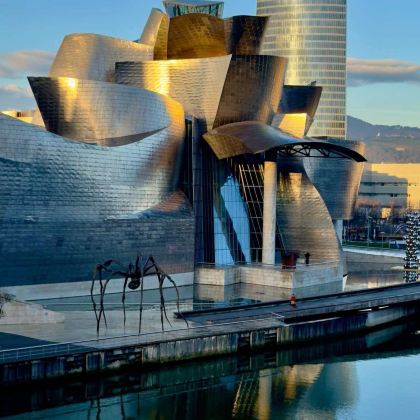 西班牙毕尔巴鄂5日4晚私家团