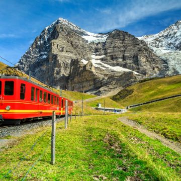 瑞士13日跟团游