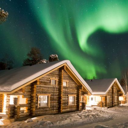 芬兰罗瓦涅米+萨尼色尔卡4日3晚拼小团