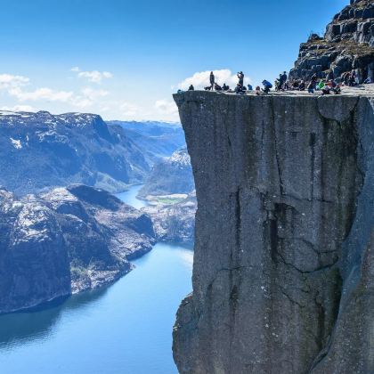 哥本哈根+奥胡斯+斯塔万格+卑尔根+奥斯陆+斯德哥尔摩+赫尔辛基+塔林12日11晚跟团游