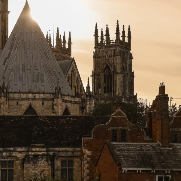 英国伦敦+剑桥+约克+爱丁堡+湖区+科茨沃尔德+拜伯里+巴斯+牛津+沃灵福德12日11晚私家团