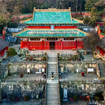 武汉+武当山+恩施市7日6晚跟团游