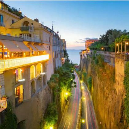 那不勒斯+马泰拉+阿马尔菲海岸+庞贝古城考古遗址+马特拉洞窟民居+卡普里岛+蓝洞9日8晚拼小团