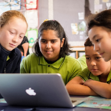 全真插班·新西兰【真正纯微留学(学期内均可出发/两周起)】【纯学位申请】【高中/初中/小学】+管家服务（可选）插班周期灵活选择【奥克兰地区或奥克兰以外地区（以霍克斯湾为主，其他地区亦有】）