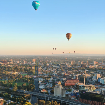 澳大利亚墨尔本+墨尔本市区热气球+企鹅归巢+悉尼歌剧院+袋鼠谷7日6晚私家团