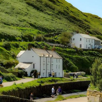 英国伦敦+格拉斯顿伯里+博斯卡斯尔6日5晚拼小团