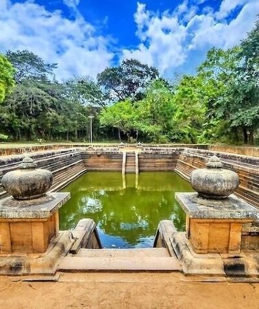 2D1N • Anuradhapura: Private Tuk Tuk Tour – Temples & Hidden Ruins