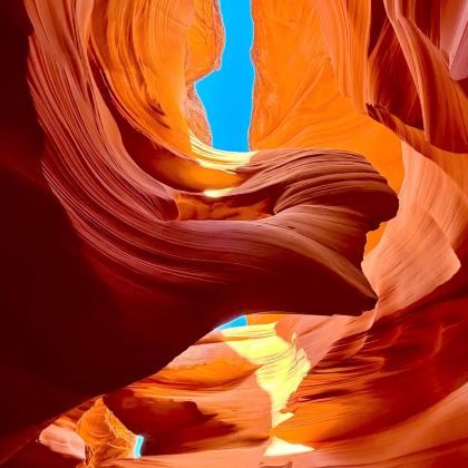 西安+延安+甘泉大峡谷+陕西波浪谷景区4日3晚跟团游