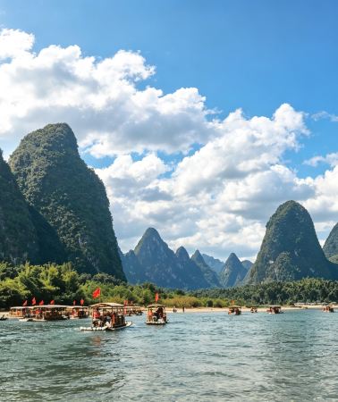 6D5N • Luxury & Top quality Guilin: Yangshuo + Longji Rice Terraces with 4.5h Li River 4-star Cruise, 24-hour Pick-up Services, Private Car and Guide Service