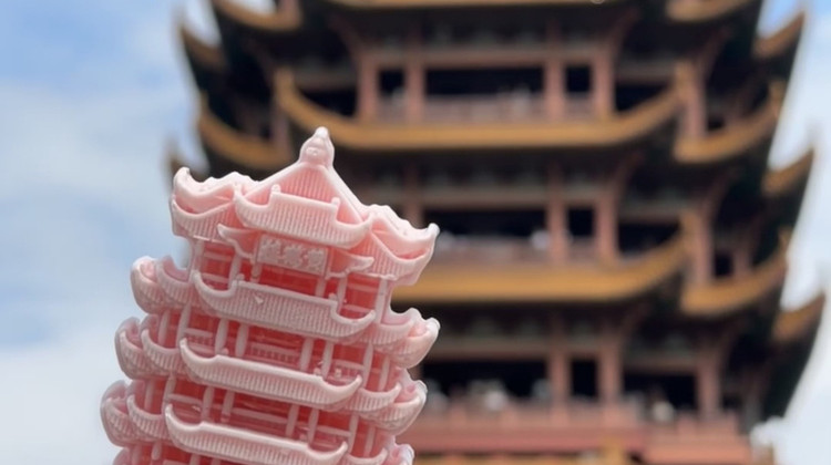 武汉+黄鹤楼+湖北省博物馆+东湖生态旅游风景区3日2晚跟团游·『经典武汉/核心经典串游』2-9人精致小团/连住市区4钻/体验光谷空轨/春晚取景地黎黄陂路/登高黄鹤楼+探访湖北省博物馆+东湖听涛景区+逛吃户部巷小吃街|含接送|24H客服