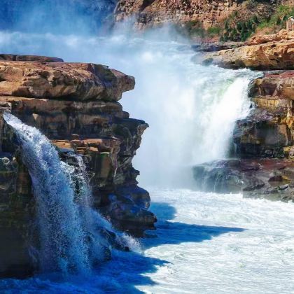 西安+兵马俑+壶口瀑布+华山+黄帝陵5日4晚跟团游