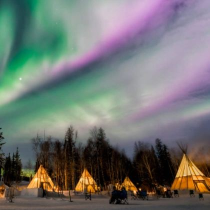 加拿大西北地区耶洛奈夫5日4晚跟团游