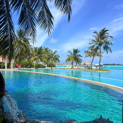 新加坡+马尔代夫+马富施岛10日9晚跟团游