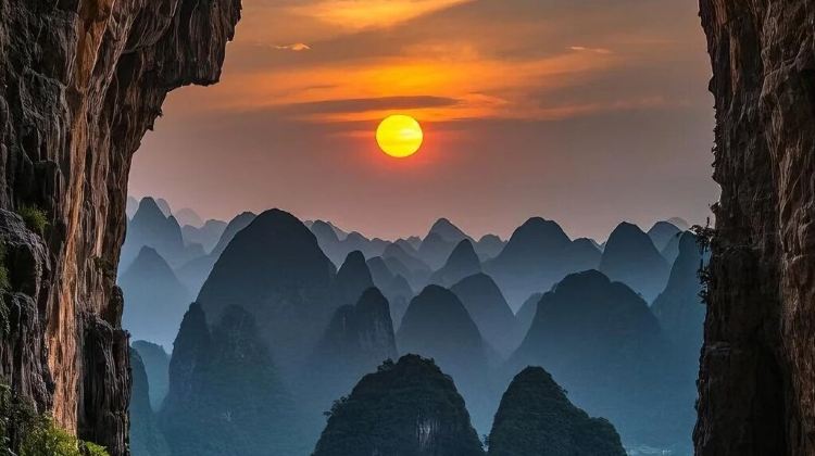 5D4N · Private Tours · China + Guilin + Yangshuo + Longji Rice Terraces + Guilin Li River Scenic Area