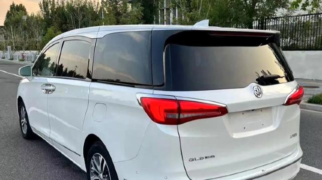 4-Day China Ancient Xi’an Discovery Private Tour· Terracotta Warriors, Small Wild Goose Pagoda and Shadow Puppet Show