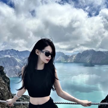 哈尔滨+镜泊湖+长白山+延吉6日5晚拼小团