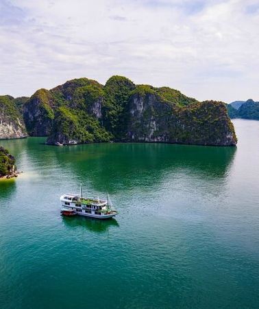 2D1N • Halong Bay and Lan Ha Bay 2 Days 1 Night with Sunlight Premium