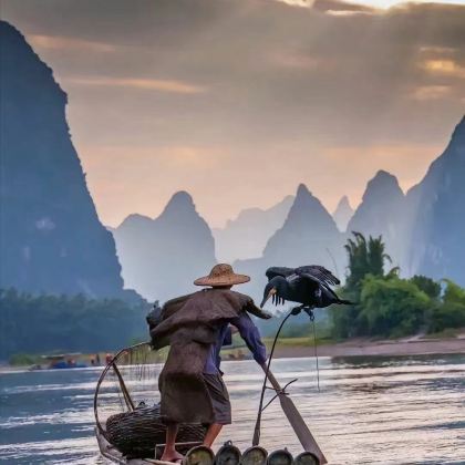 广西桂林+漓江+阳朔+柳州+南宁+德天瀑布+防城港7日6晚私家团