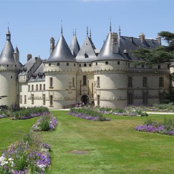 法国巴黎+巴塞罗那+安道尔+波尔多6日5晚跟团游