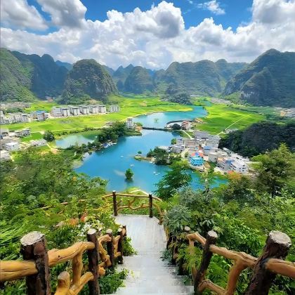 广西南宁+德天跨国瀑布景区+巴马+浩坤湖+明仕田园5日4晚跟团游