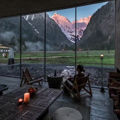 丽江+香格里拉+梅里雪山观景台+噶丹松赞林寺4日3晚拼小团