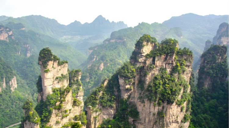 4-Day Zhangjiajie National Forest Park + Tianmen Mountain National Forest Park + Fenghuang Ancient Town